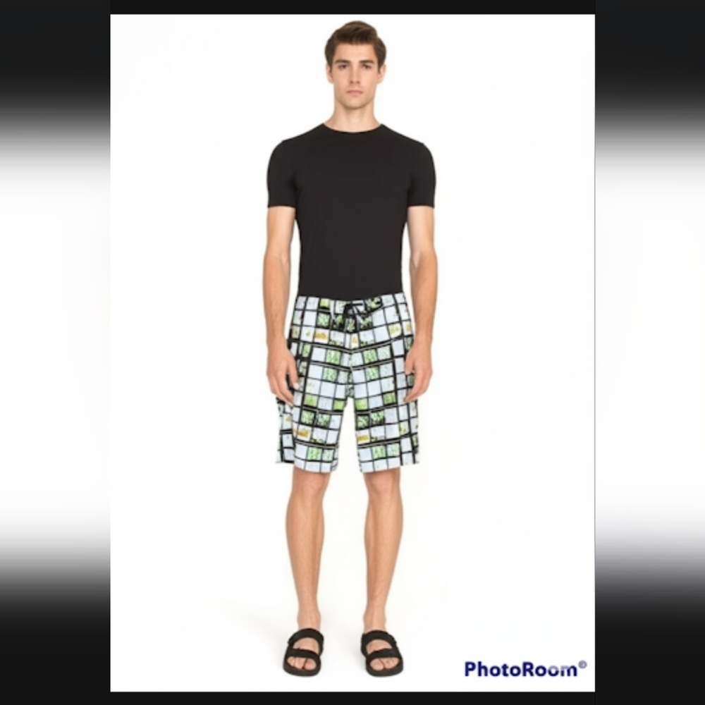 Reef Ridiculously Comfortable multi-color geo print board shorts, 32 waist Beach